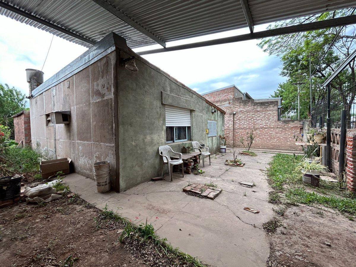 Foto de VENTA Casa 2 dormitorios B° OESTE, imagen 5