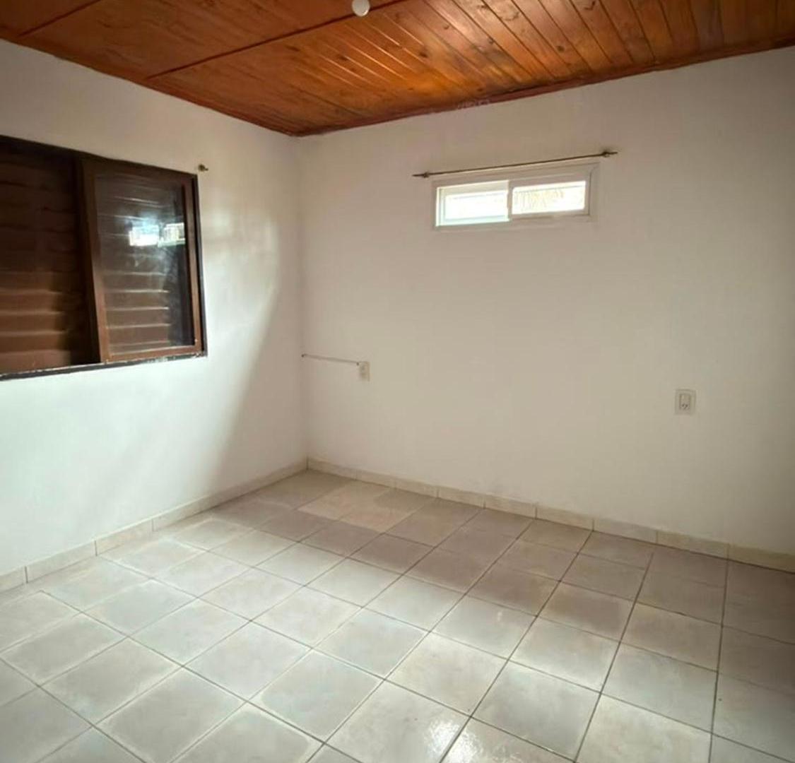 Foto de VENTA CASA MÁS DEPARTAMENTO EN PILAR, imagen 4
