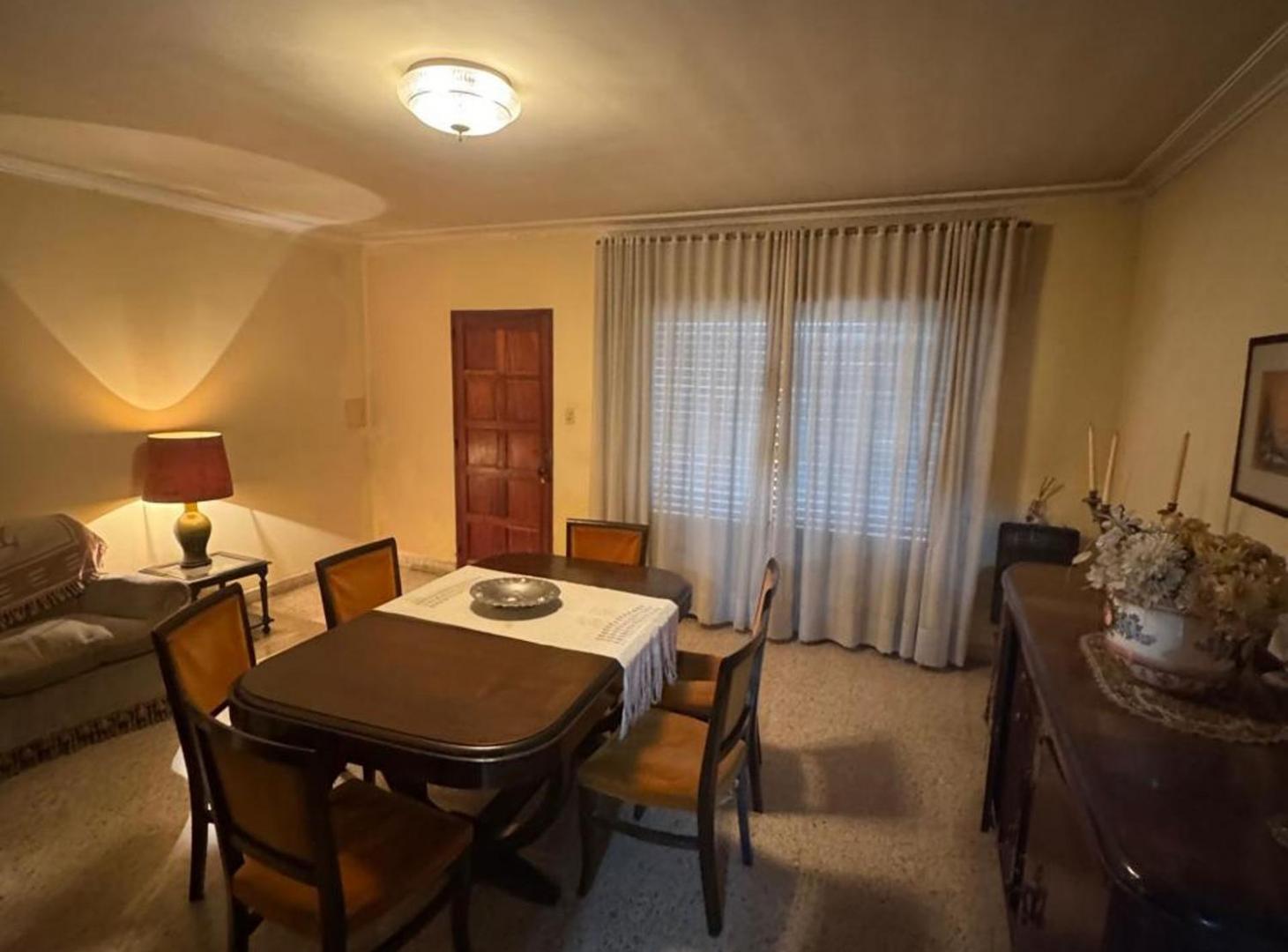 Foto de VENTA CASA TRES DORMITORIOS CENTRO ESPERANZA, imagen 2