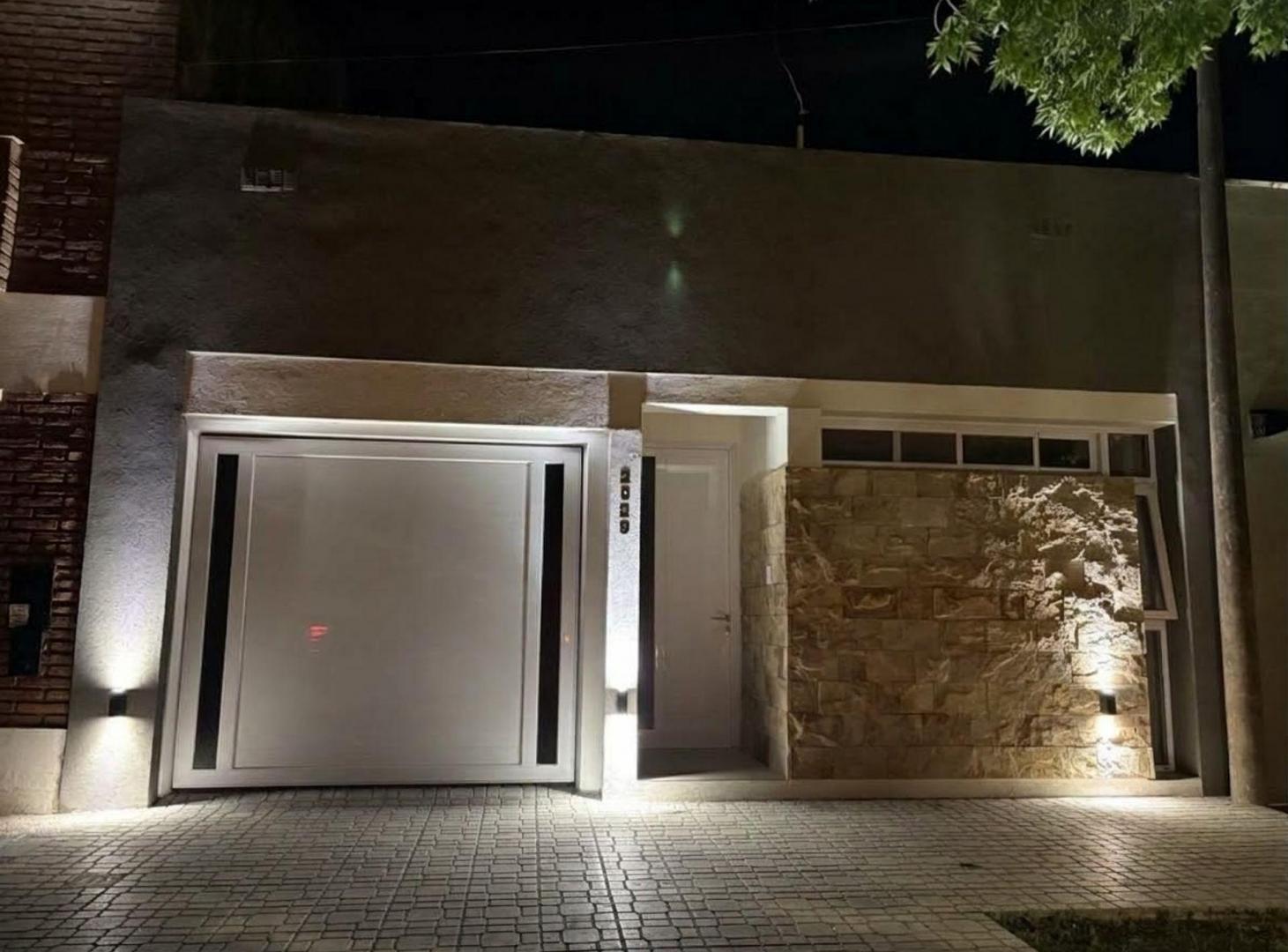Foto de Venta de casa pleno centro a estrenar, imagen 2