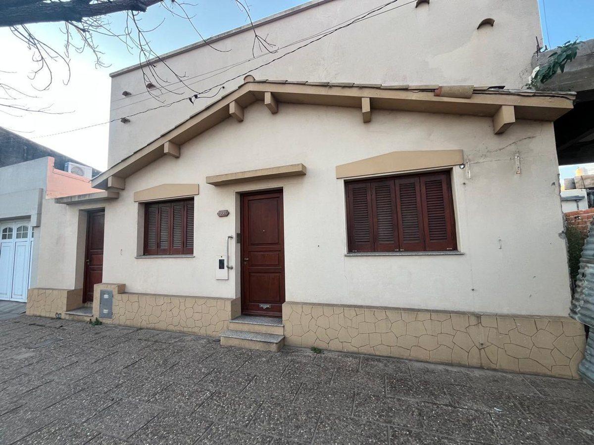 Foto de VENTA CASA 3 DORMITORIOS ZONA CENTRO, imagen 1