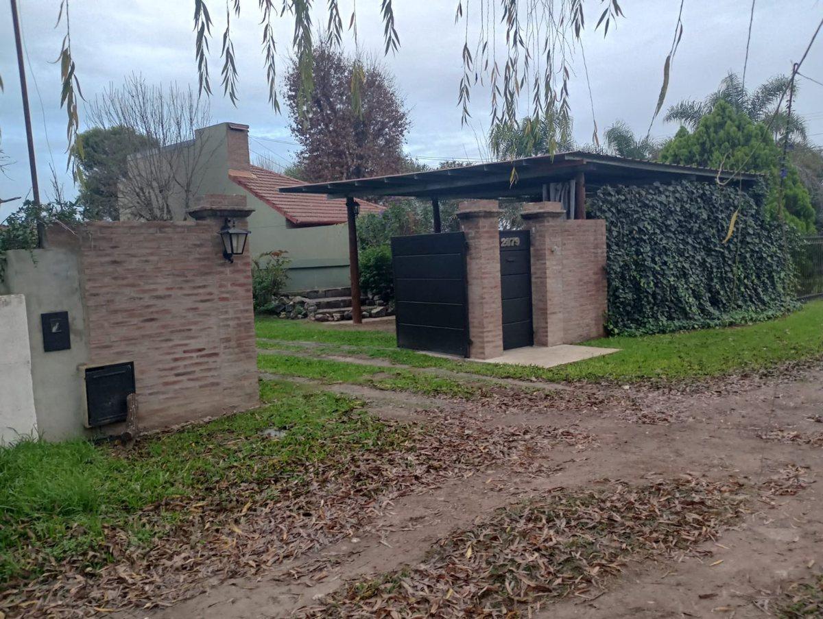 Foto de VENTA Casa Barrio Este, 3 Dormitorios, Zona Arco., imagen 1