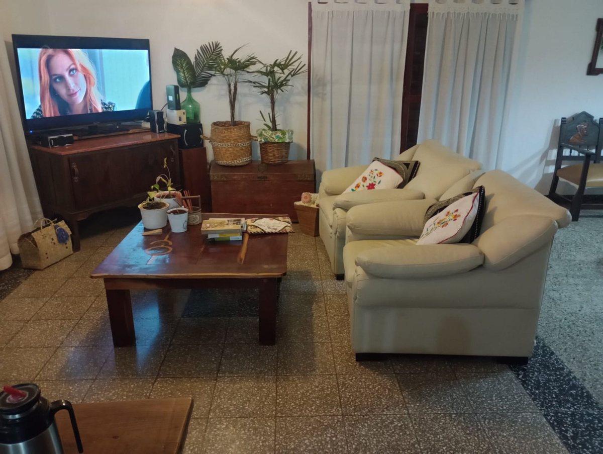 Foto de VENTA Casa Barrio Este, 3 Dormitorios, Zona Arco., imagen 4