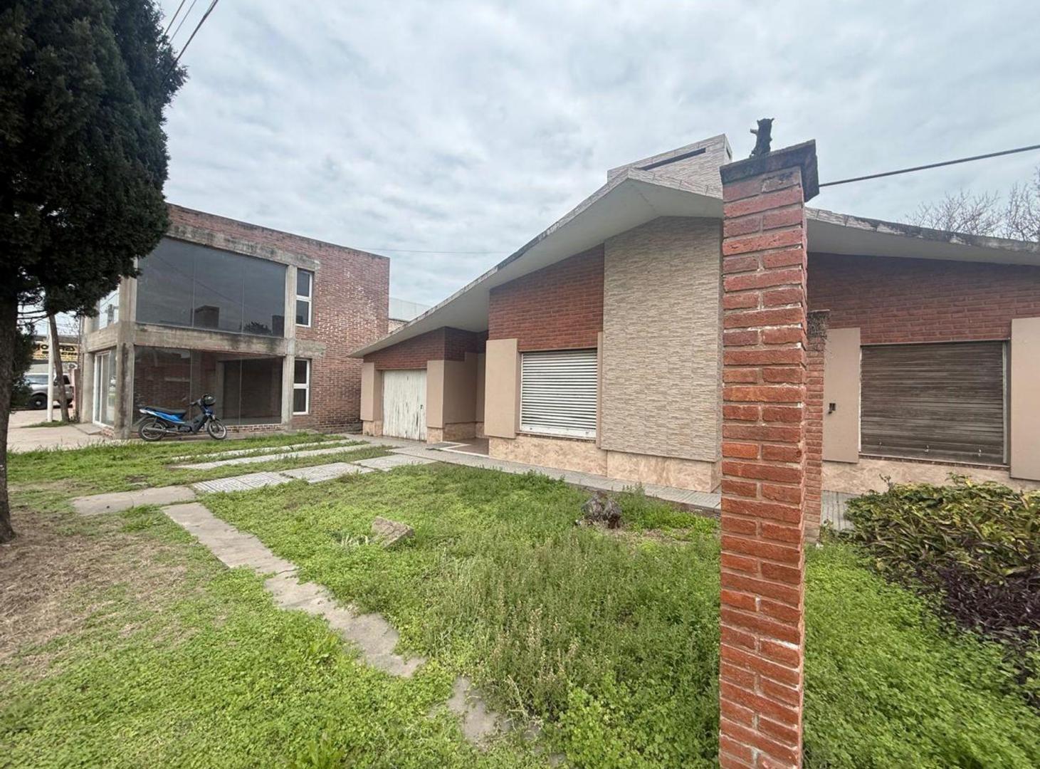 Foto de VENTA CASA + LOCAL + GALPON SOBRE RUTA 70, imagen 4