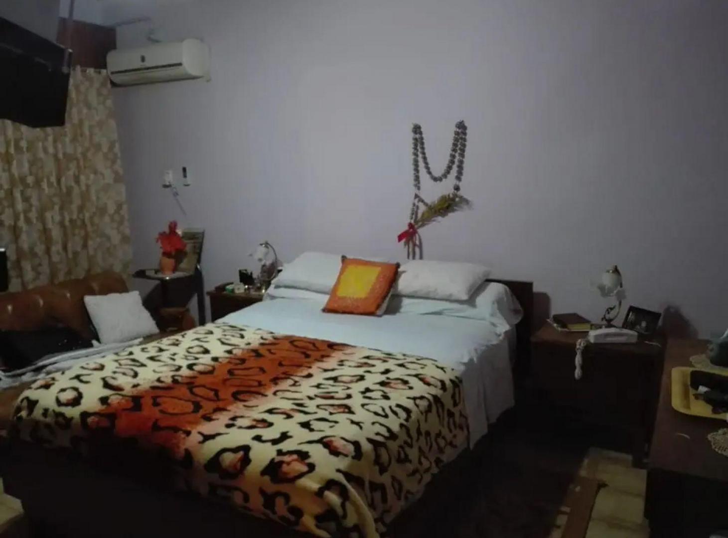 Foto de Venta Casa 3 dorm + local comercial + departamento, imagen 4