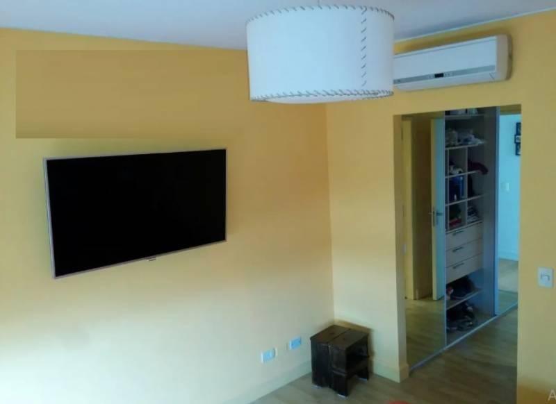 Azucena Villaflor 500 Puerto Madero 3amb C/coch U$480.000 1