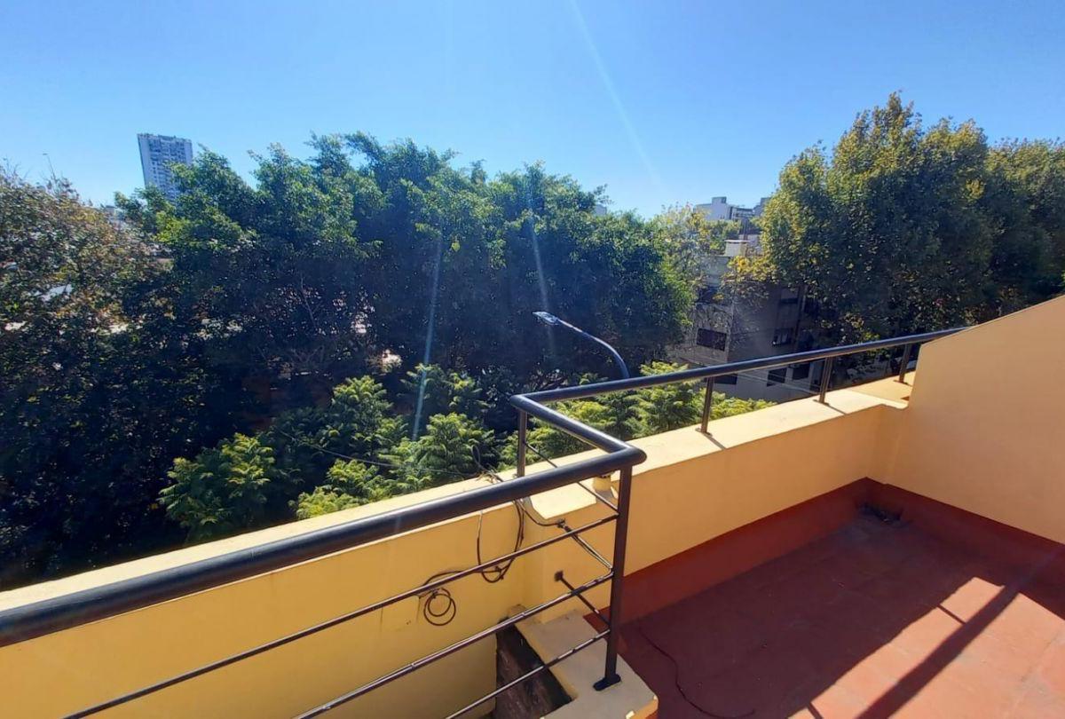 Camarones 3200 Villa Santa Rita Triplex 4amb Coch U$270.000 3
