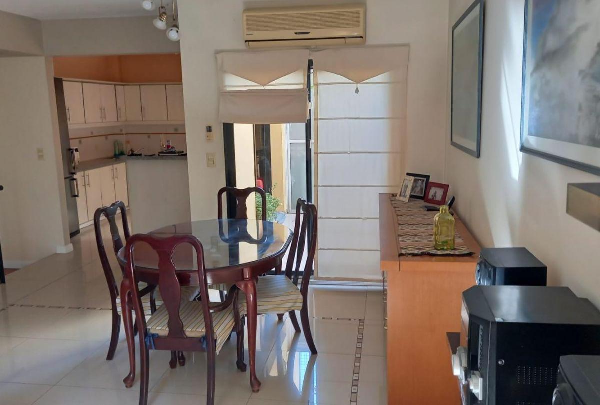 Camarones 3200 Villa Santa Rita Triplex 4amb Coch U$270.000 3