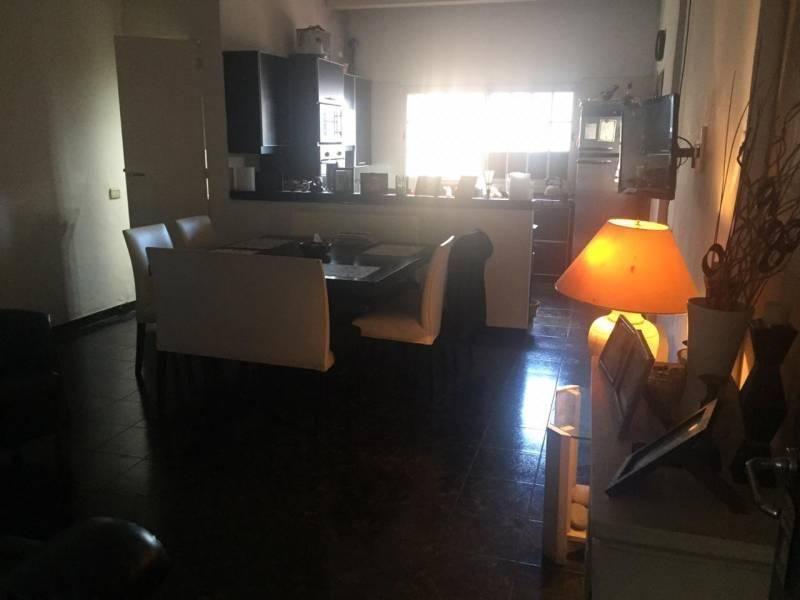 Pavón 2700 San Cristóbal PH 5amb U$230.000 3