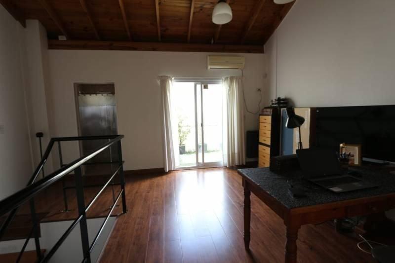 Chilavert 1200 Pque Chacabuco/pompeya PH 4amb U$165.000 1