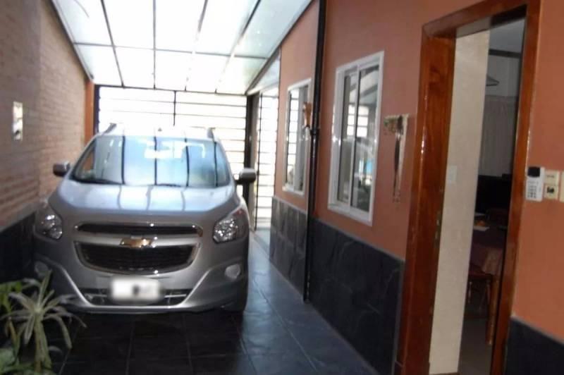 Zamudio 5500 V. Pueyrredón Casa 300 m² 5amb C/coch U$399.000 5