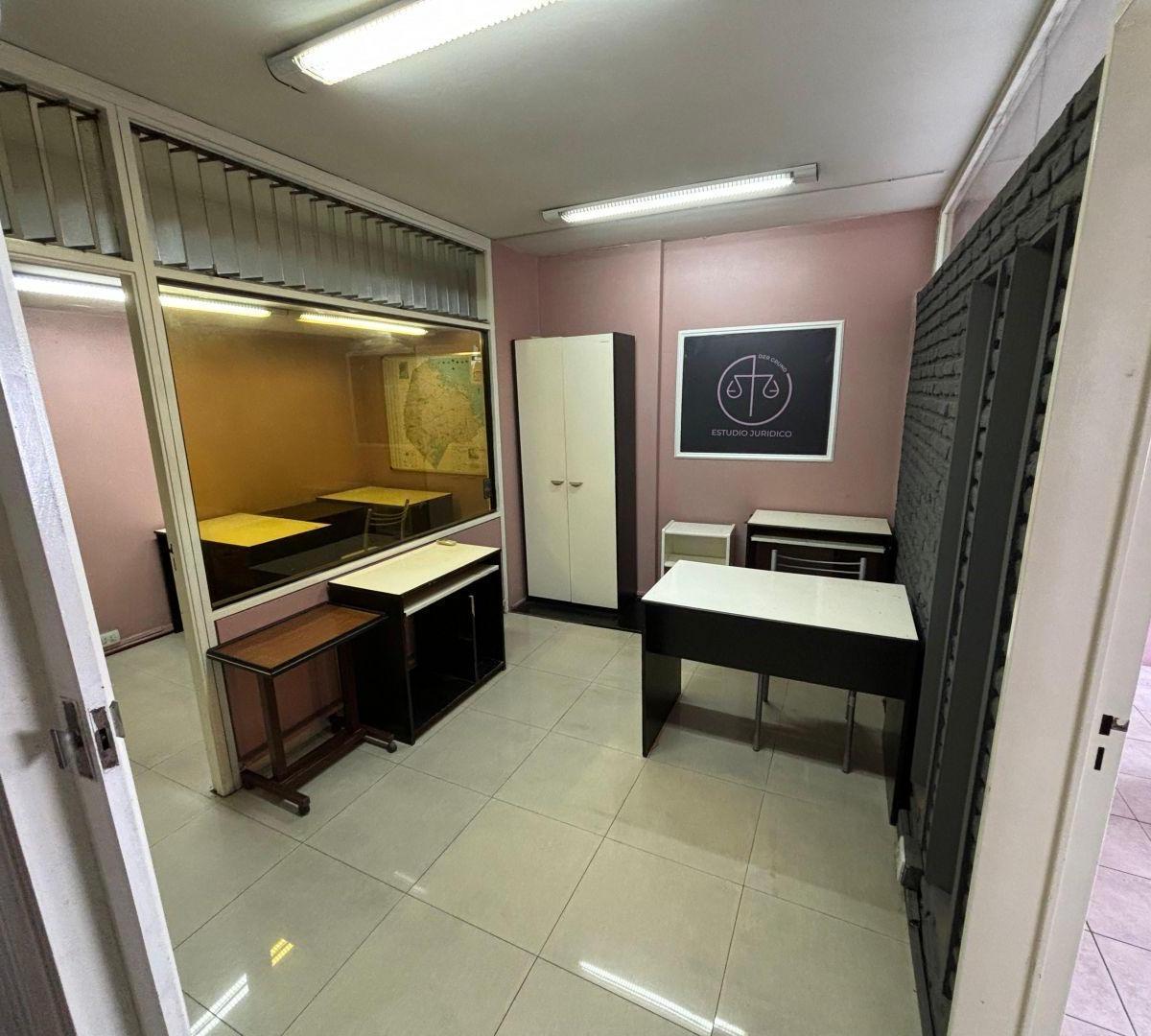 Foto de Talcahuano 300 San Nicolás Oficina 4amb U$28.000, imagen 4