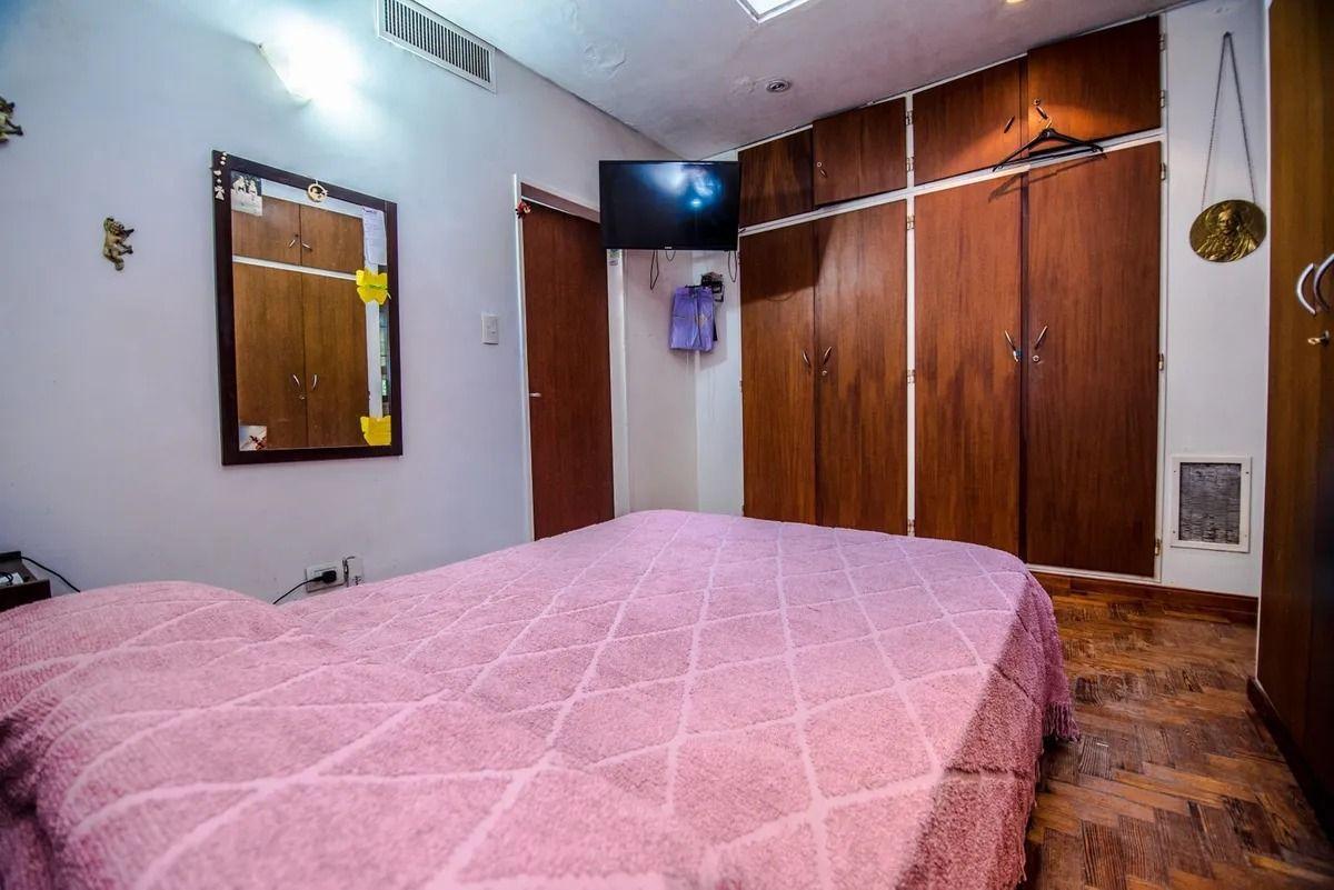 Tamborini 5300 V Urquiza Casa 5amb Coch Jard U$285.000 Apcre 5