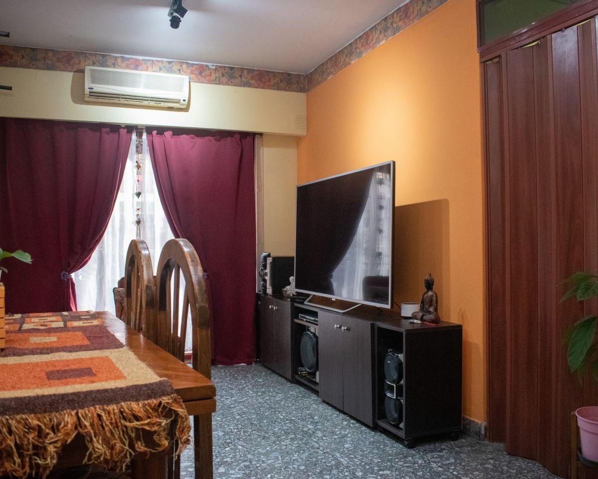 Azara 100 Barracas 2amb U$105.000 4