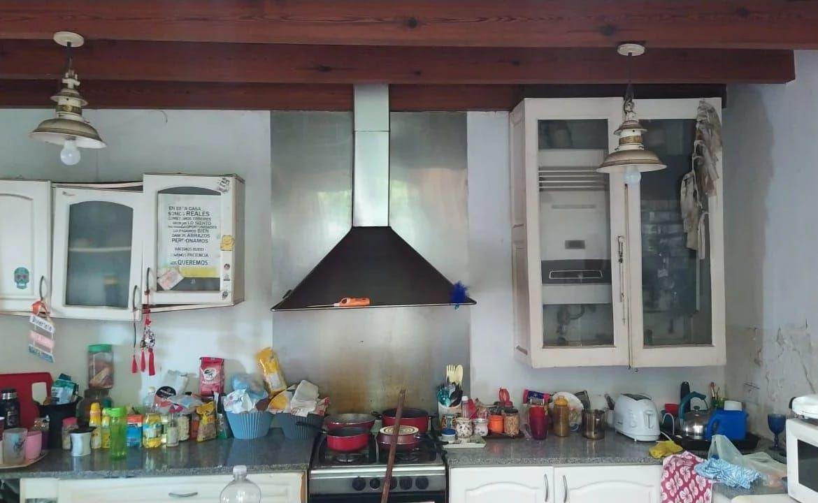 Casacuberta 3100 Parque Patricios 5amb U$190.000 2
