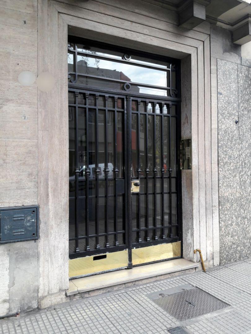 Rosario 400 Caballito 2y1/2 Amb Frente U$83.000. Apto Cred 1