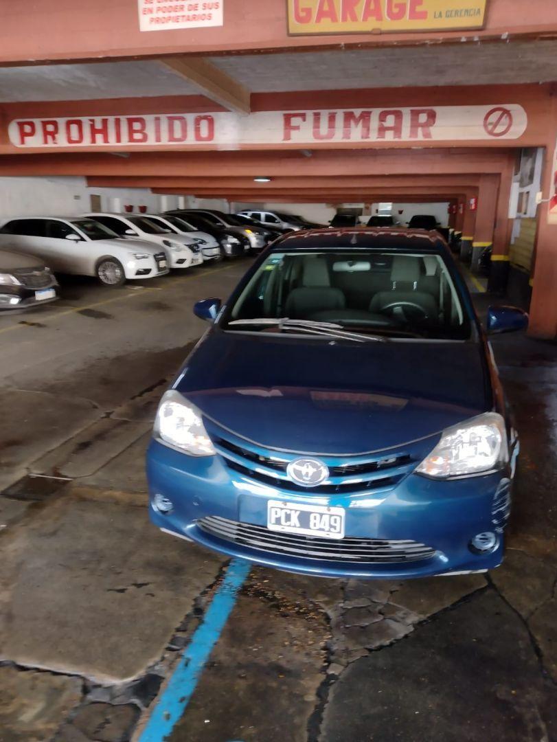 Castro Barros 400 Almagro Garage Lote Galpón U$950.000 1