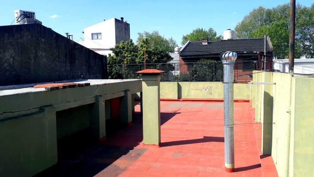 La Trilla 2300 Pque Chacabuco/pompeya Casa 6amb U$198.000. 3