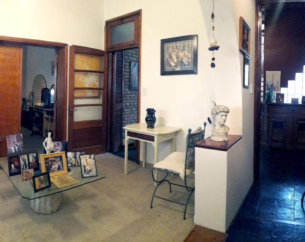 La Trilla 2300 Pque Chacabuco/pompeya Casa 6amb U$198.000. 4