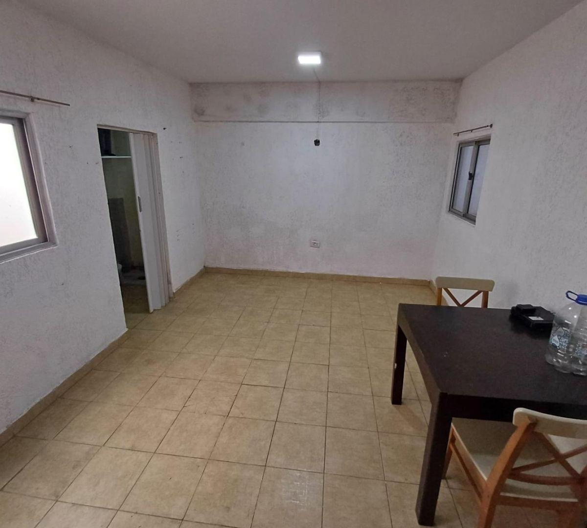 Foto de Senillosa 1500 Pque Chacabuco 1amb U$35.000, imagen 2