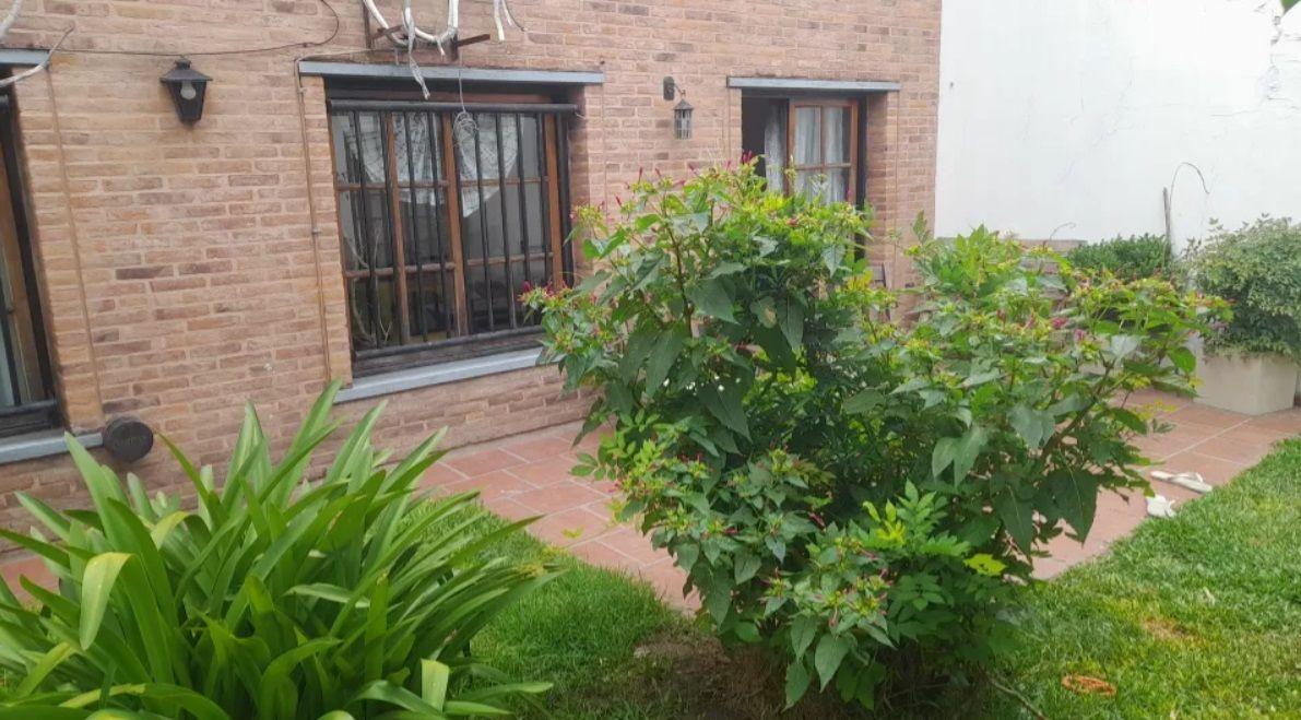 Trelles 1500 Villa Gral Mitre 4amb U$189.000 3
