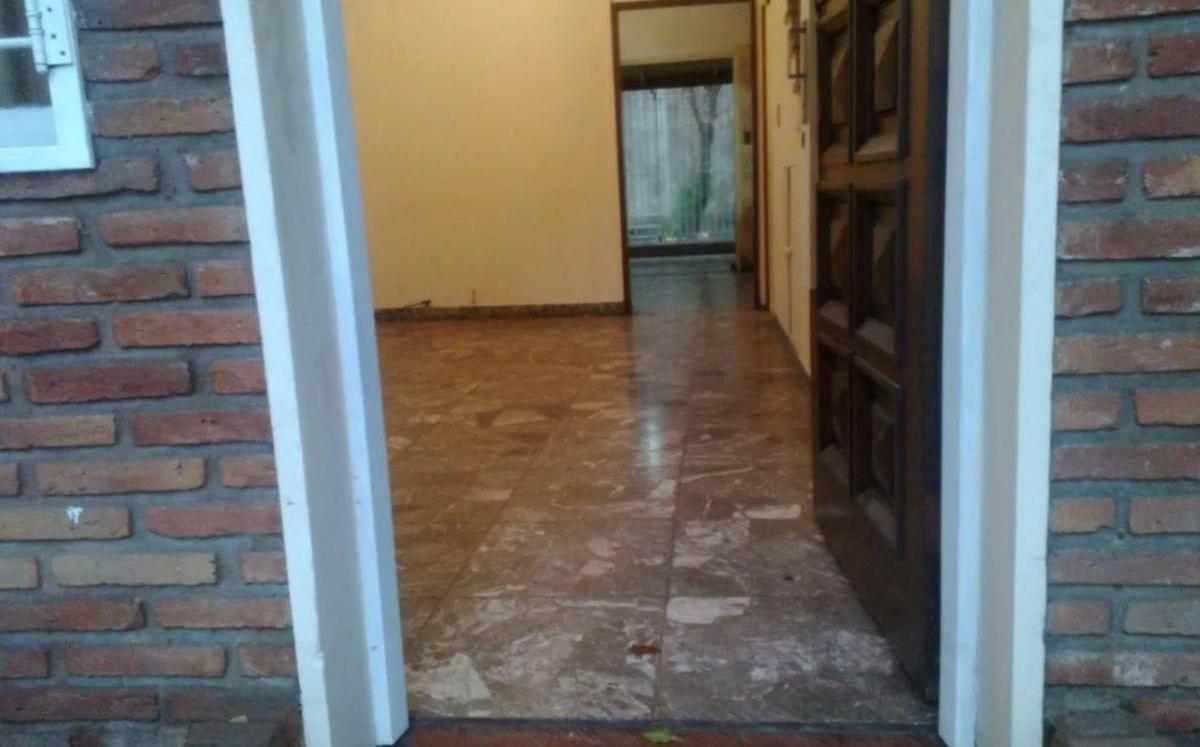 Montenegro 300 Chacarita PH 3amb U$240.000 2