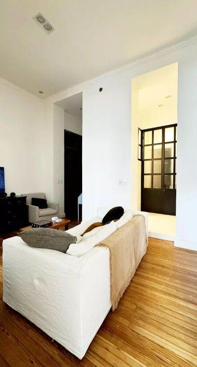 25 de Mayo 700 San Nicolás 5amb U$258.000 3