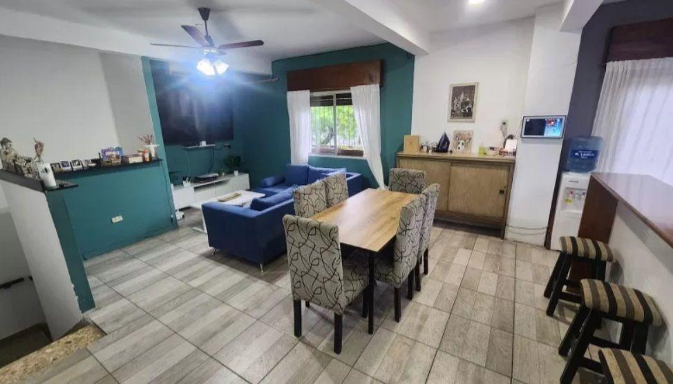 Santa Catalina 1600 N Pompeya PH 4amb U$149.000 3