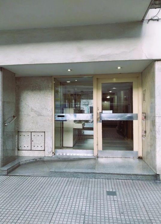 Joaquín V González 100 Floresta 3amb U$89.000 2