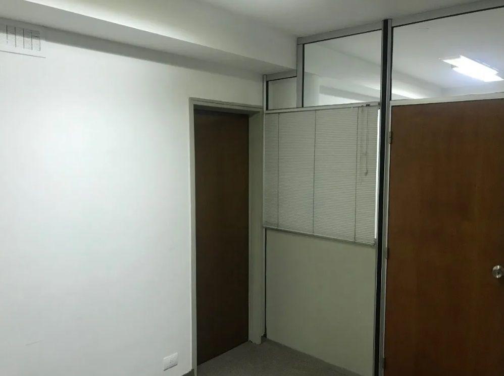 Foto de Av Corrientes 1100 San Nicolás Oficina U$45.000, imagen 4