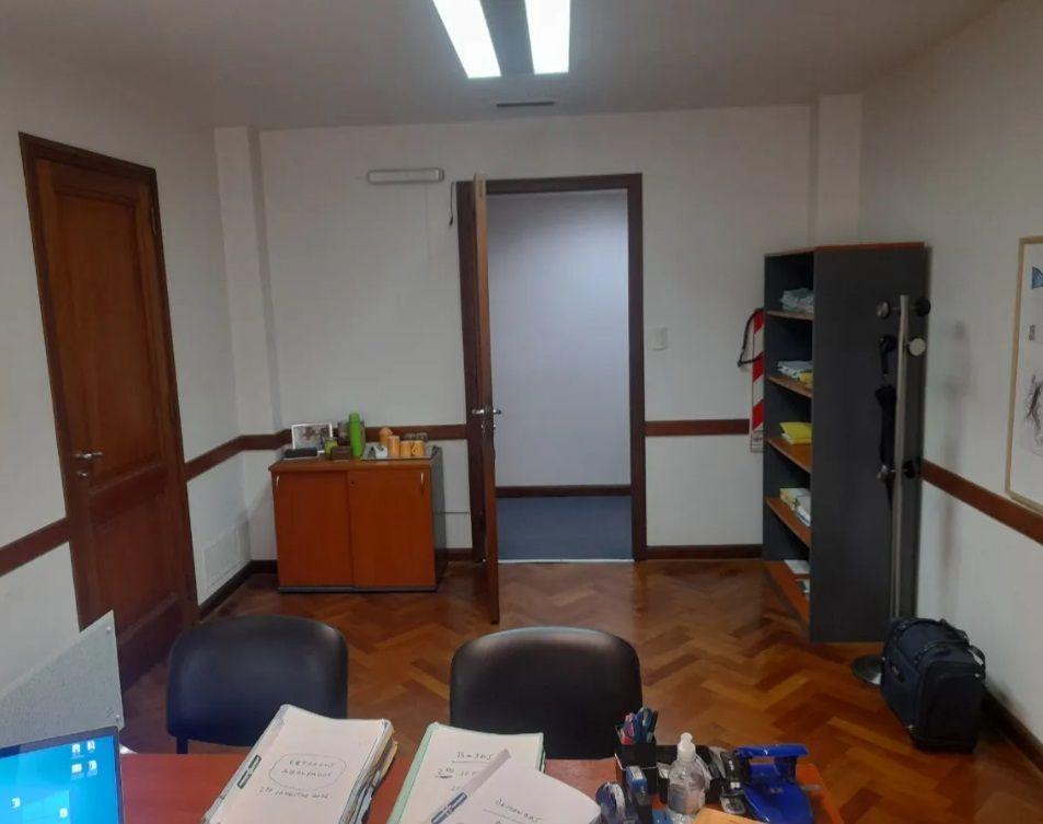 Foto de Pres Roque Sáenz Peña 800 San Nicolás Oficina U$140.000, imagen 2
