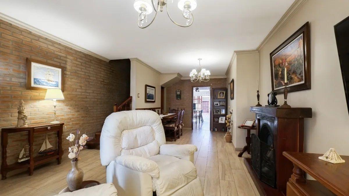Foto de Anchoris 100 Barracas PH 5amb U$240.000, imagen 3