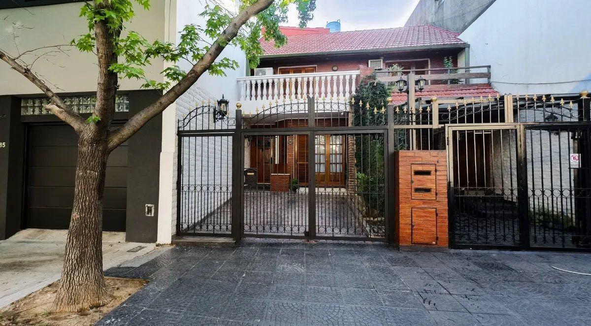 Foto de Anchoris 100 Barracas PH 5amb U$240.000, imagen 2