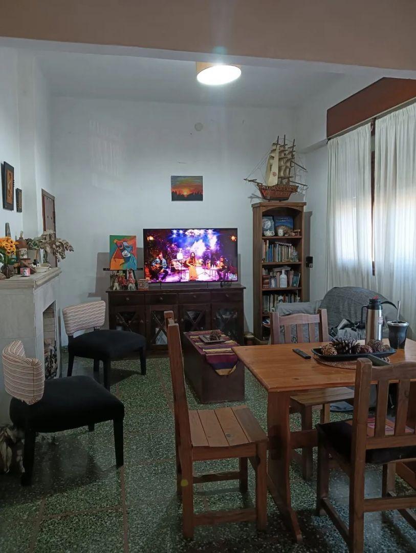 Foto de Camarones 4500 Vélez Sarsfield PH 5amb U$190.000, imagen 2