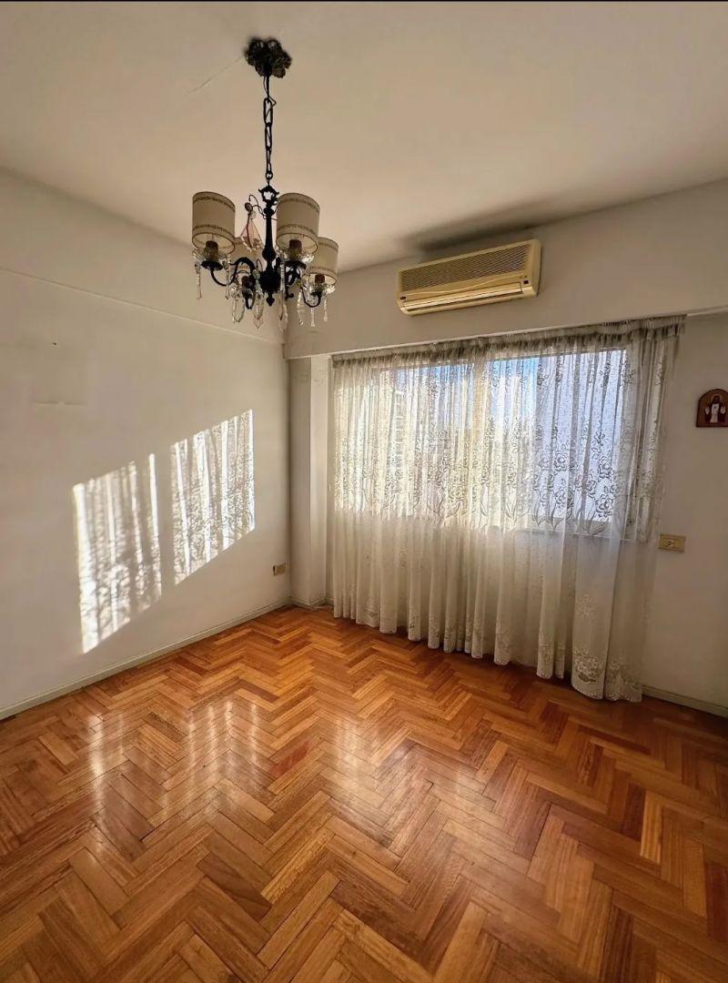 Foto de Av J B Alberdi 900 Caballito 4amb c coch U$270.000, imagen 2