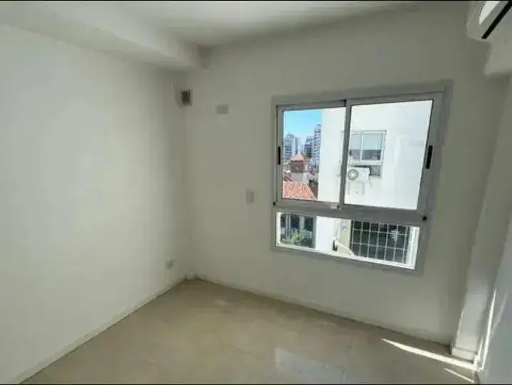 Av Juan B Alberdi 3300 Floresta 2amb U$90.000 5