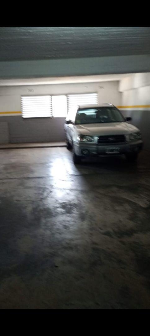 Azcuénaga 1000 Recoleta Cochera U$22.000
