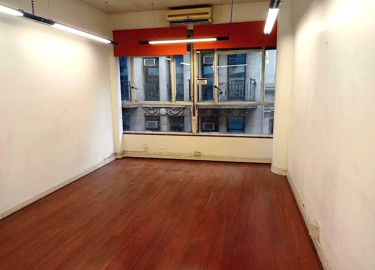 Oficina al frente Bartolome Mitre 600 u$25.000 2