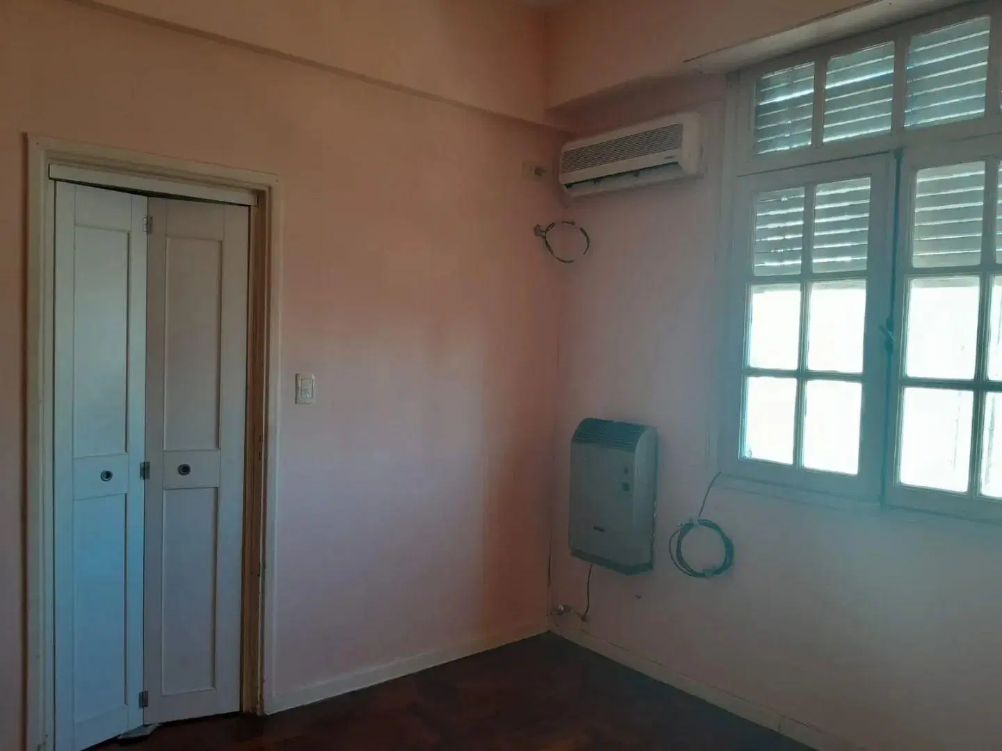 Sarandí 1300 San Cristóbal 3amb U$124.000 5