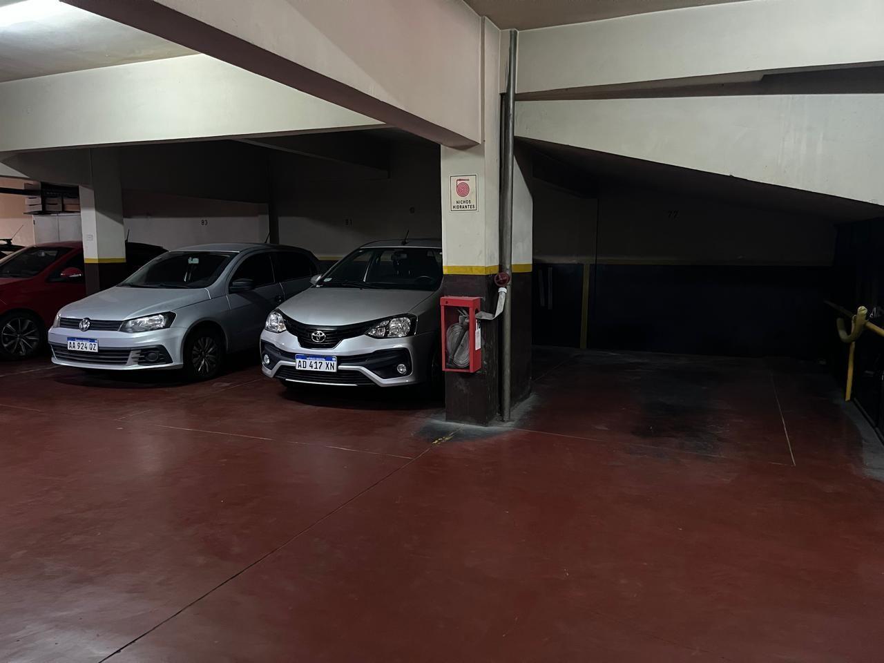 Ayacucho 800 Recoleta cochera amplia u$ 18.000