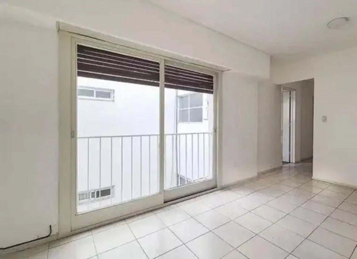Riglos 200 Caballito 1amb U$55.000 5