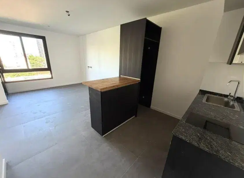 Sarandí 1000 San Cristóbal 1amb U$75.000 4