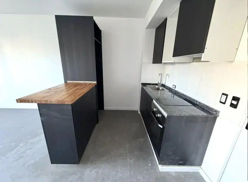Sarandí 1000 San Cristóbal 1amb U$75.000 2