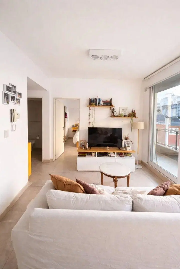 Agrelo 4300 Almagro 2amb U$142.000 3