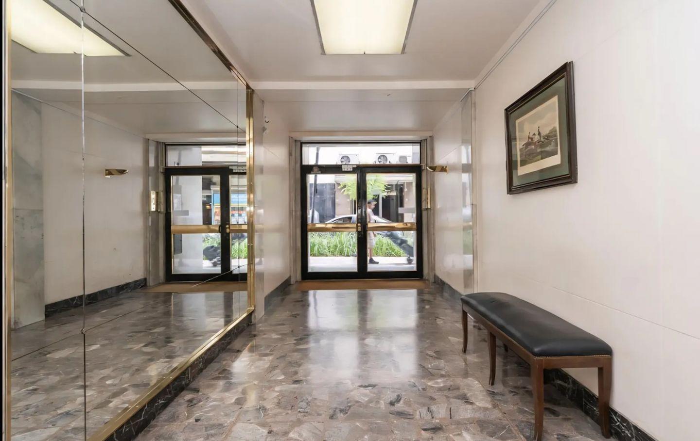 Foto de Esmeralda 1000 Retiro 2amb U$82.000, imagen 3