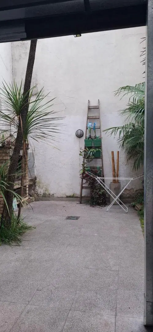 San Irineo 300 PB Caballito 3amb y 1/2 patio parque u$ 165.000 2