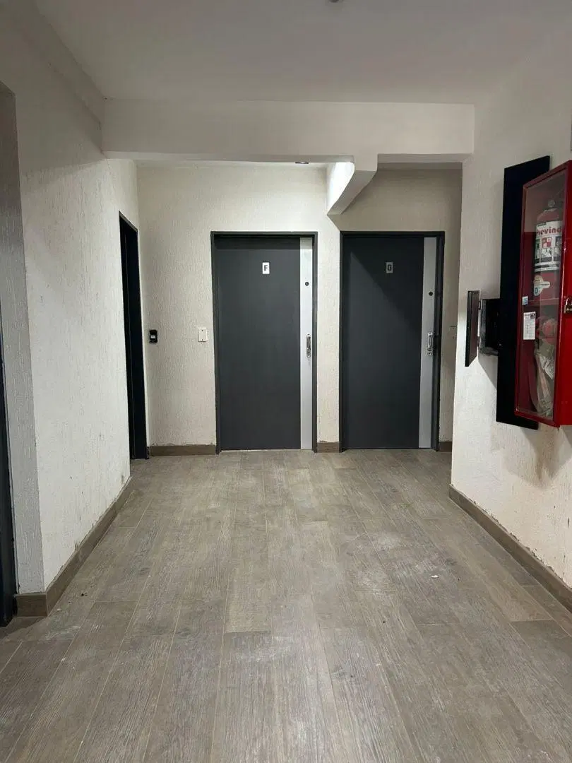 Av Triunvirato 2800 6°E V Ortuzar 1amb contrafr a estr u$135.000 4