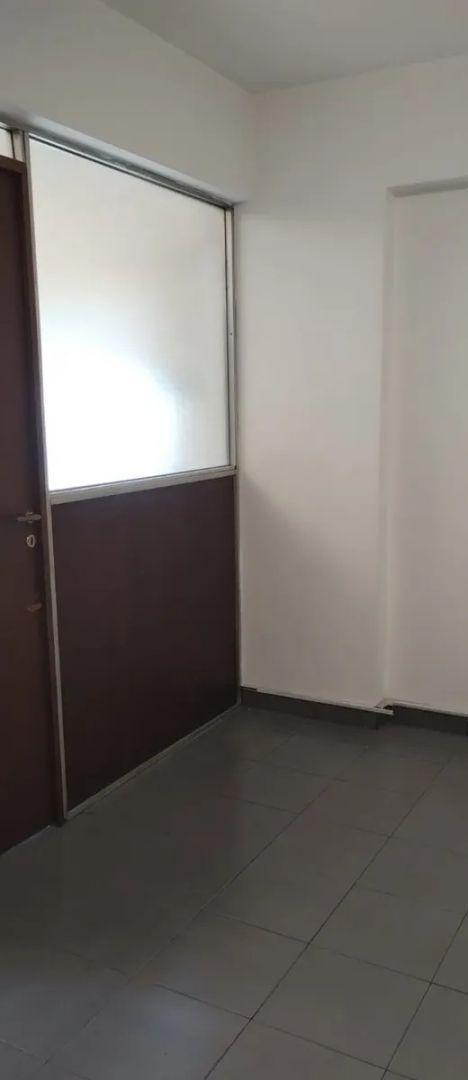 Foto de Montevideo 300 San Nicolás Oficina U$28.000, imagen 5