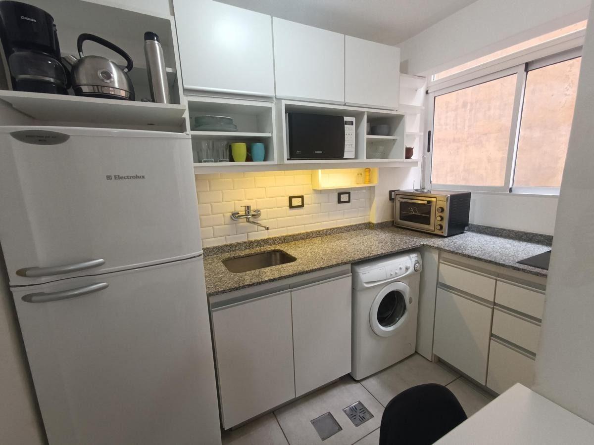 Foto de Larrea 1300 6º Depto 2amb Recoleta U$ 135.000, imagen 4