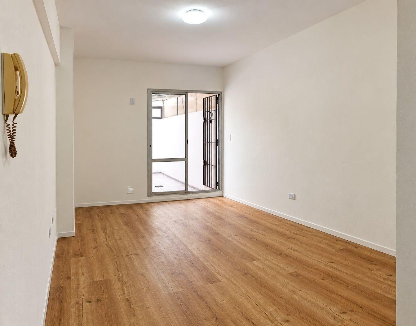 Foto de Av Rivadavia 10000 Villa Luro Monoamb c/ patio u$50.000, imagen 5